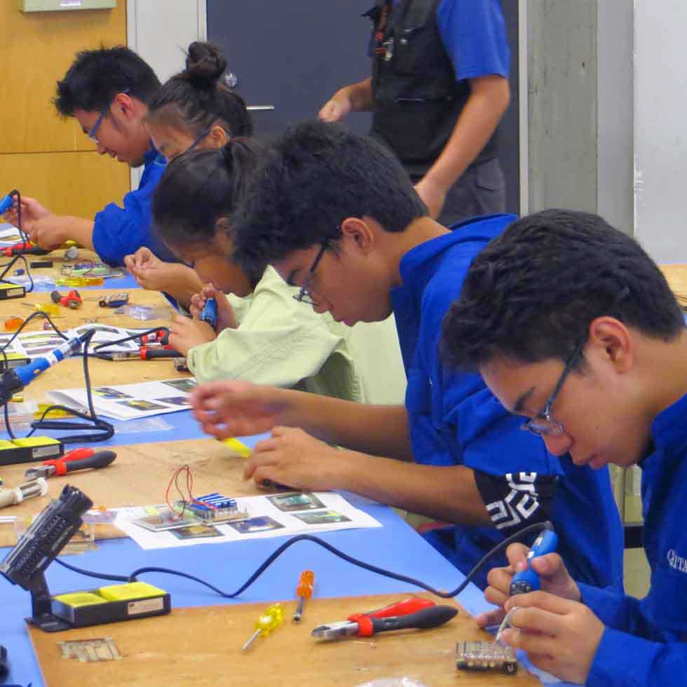 部品のハンダ付け