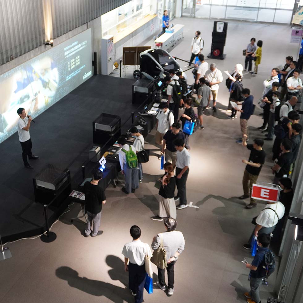 産学連携企業による特別展示